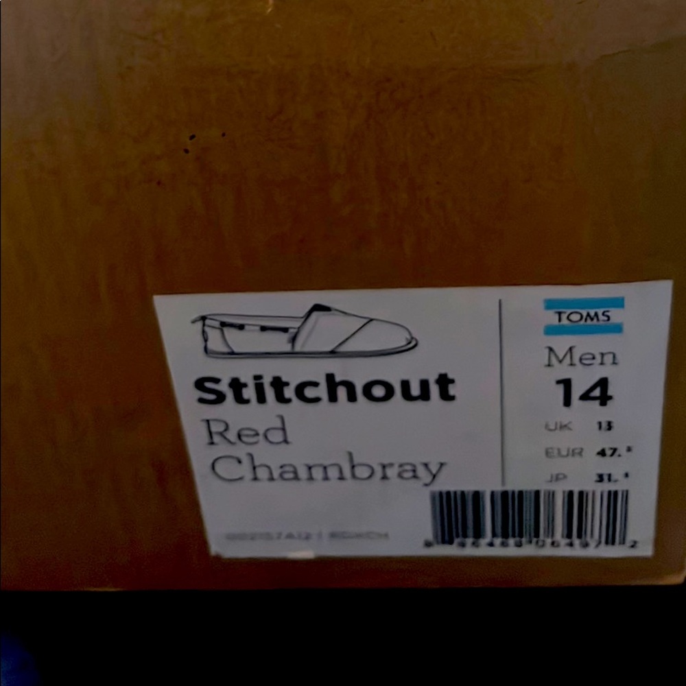 Tom’s Stitchout Red Chambray brand new with box